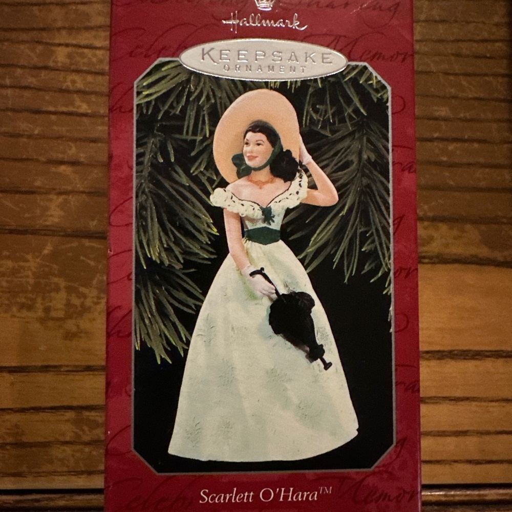 Hallmark keepsake ornament, Scarlett O’Hara collector series – 1998